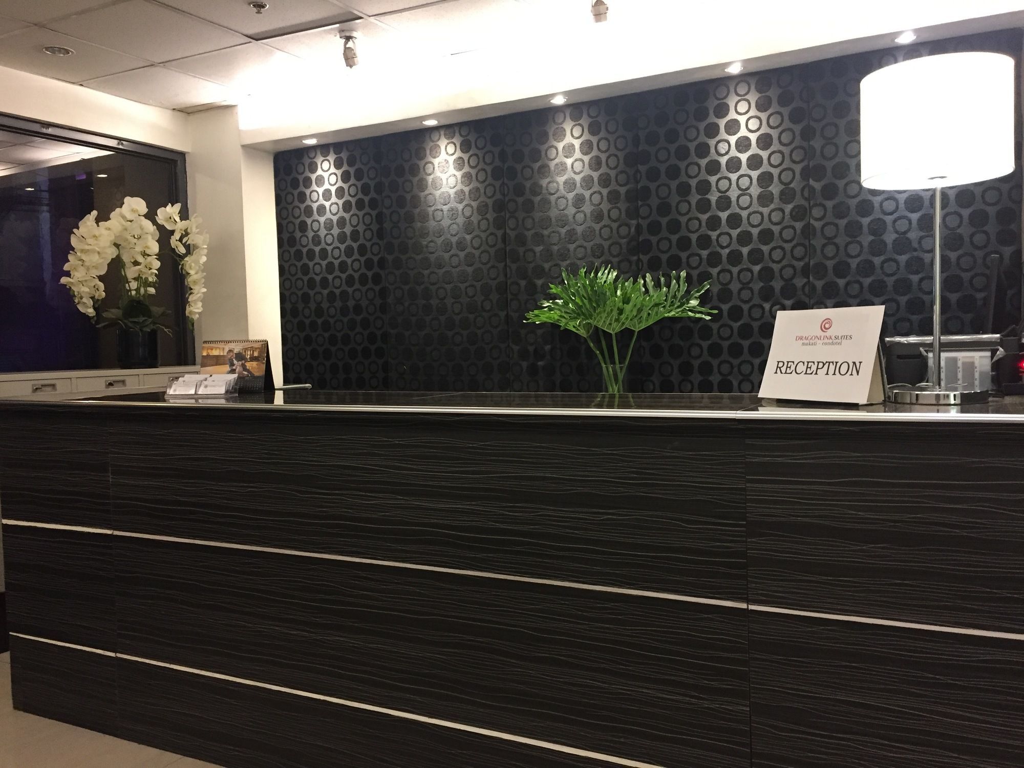 Dragonlink Suites Makati City Exterior foto